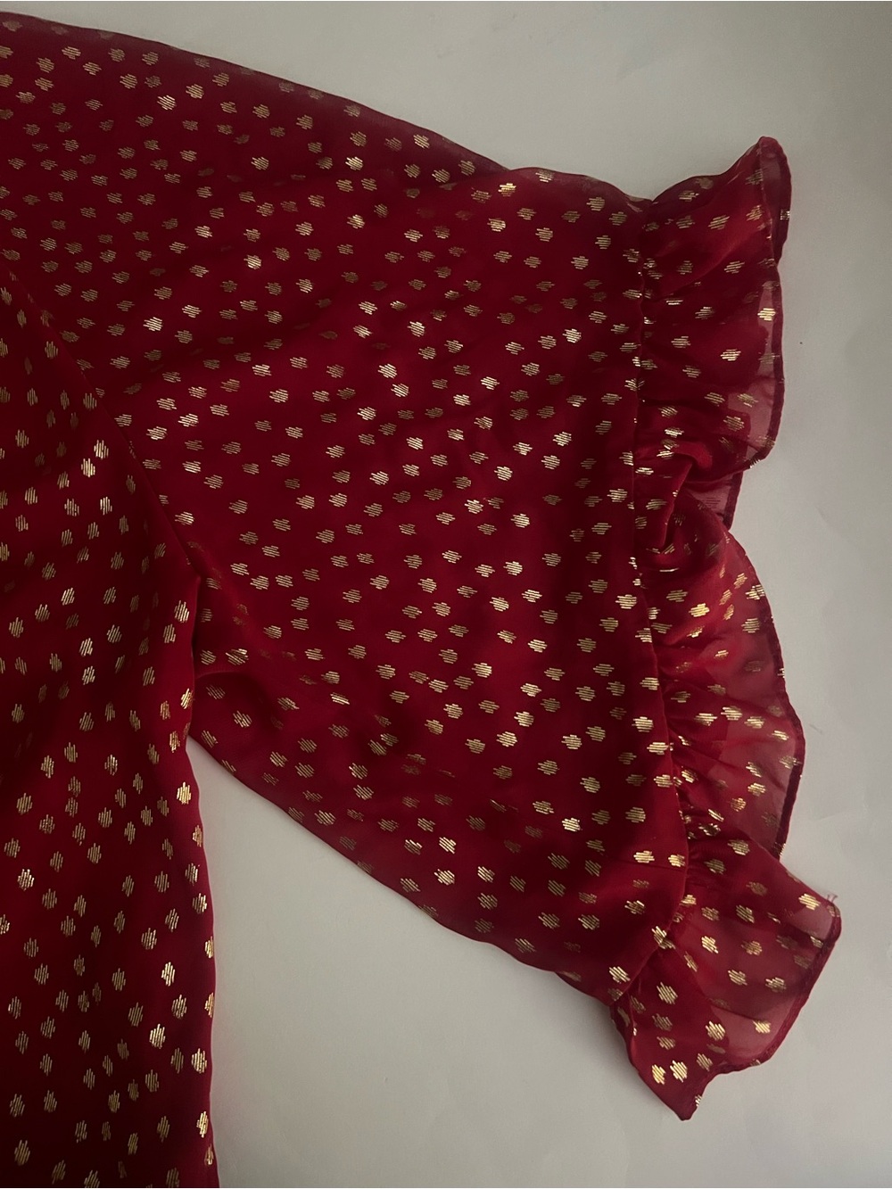 Vince Camuto Red Blouse with Gold Details, Ruffled Wide Sleeves Size. XL - Picture 6 of 8